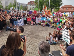 die kundgebung vor der staatskanzlei